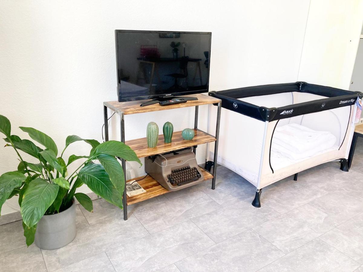 2 Zimmer Ferienwohnung In Zentraler Lage Inkl Wlan & Netflix Leipzig Dış mekan fotoğraf